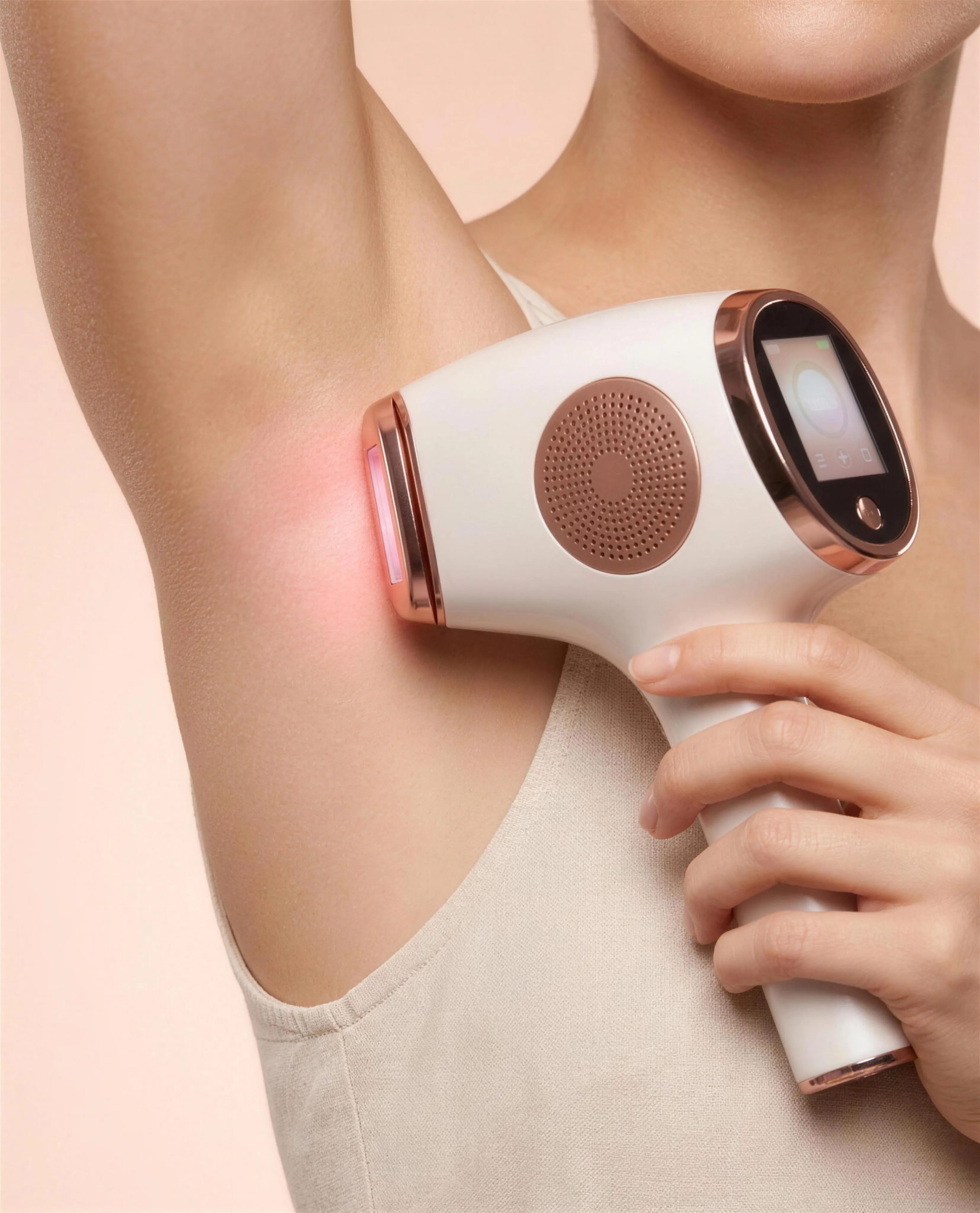 Treating an underarm with the DYZOR handset